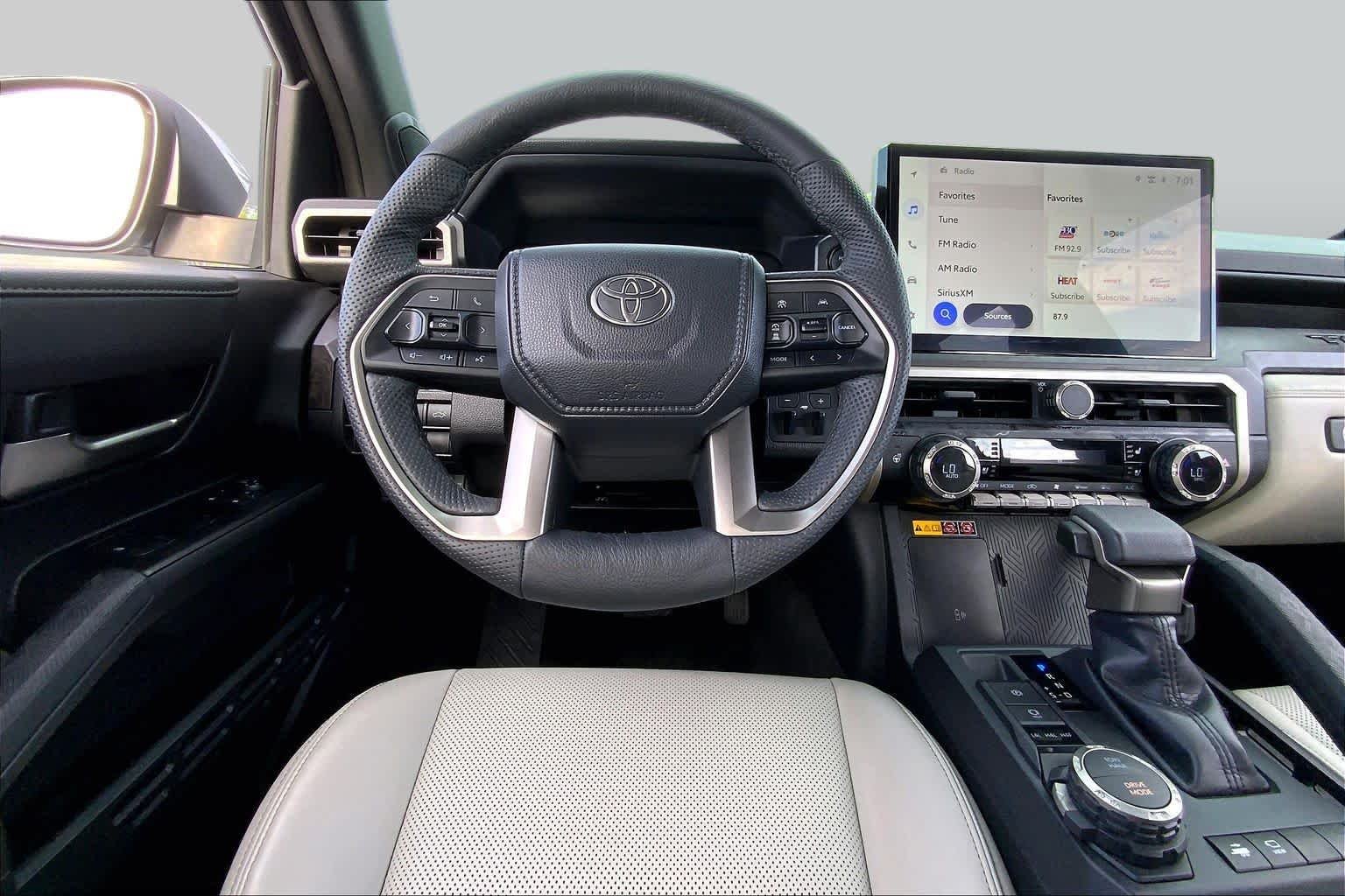 Used 2025 Wind Chill Pearl Toyota Limited Hybrid image 6