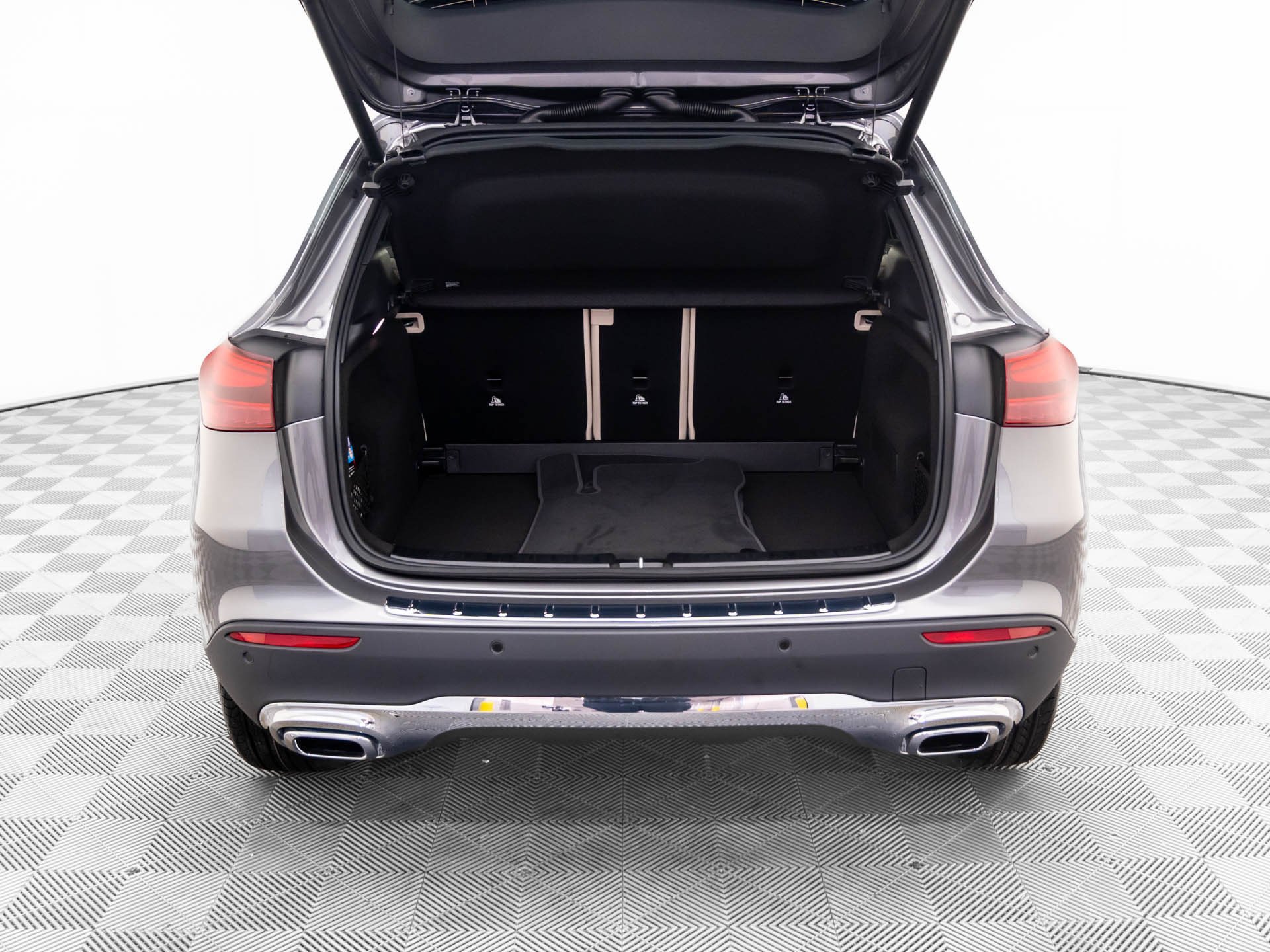 New 2026 Gray Mercedes-Benz GLA 250 image 76