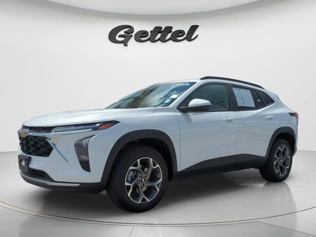 2024 Chevrolet Trax LT's photo