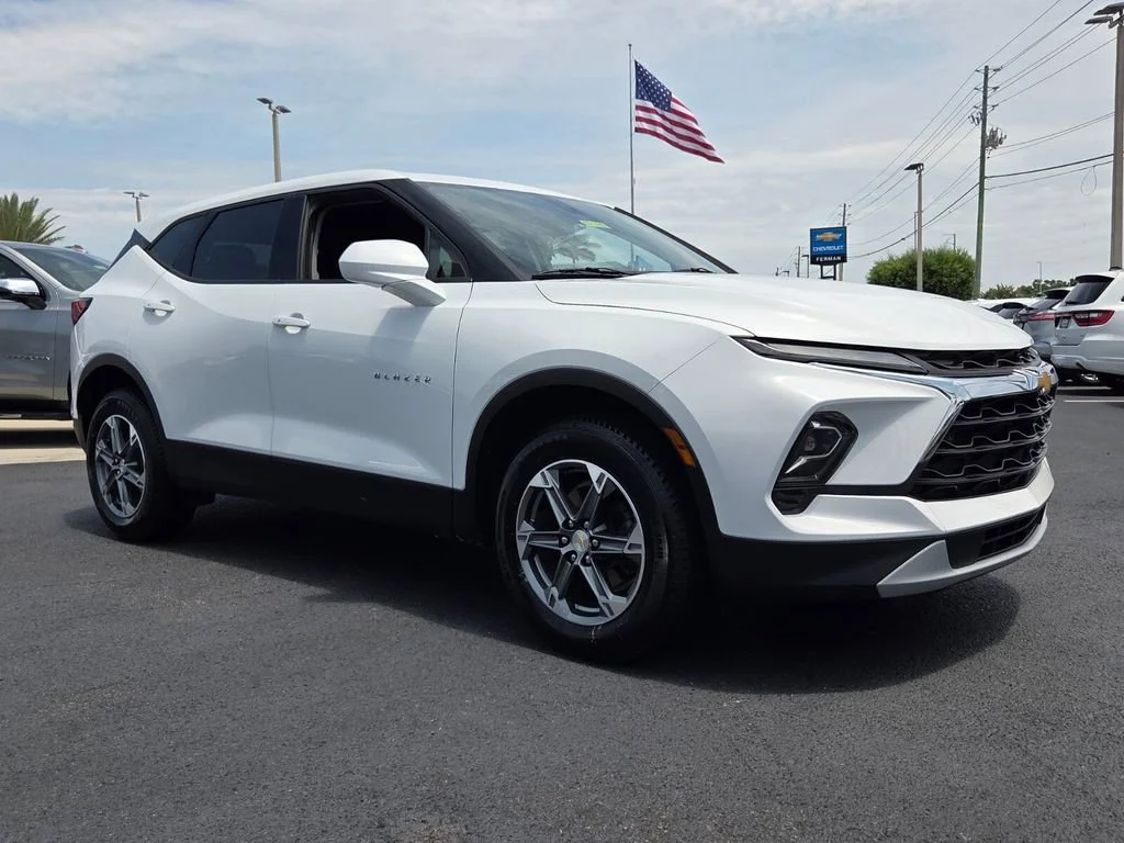 2023 Chevrolet Blazer 2.0T 2LT FWD's photo