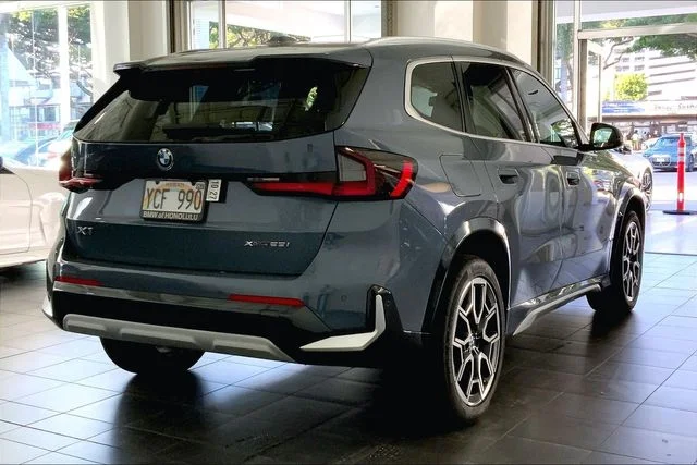 Used 2026 Storm Bay Metallic BMW xDrive28i image 6