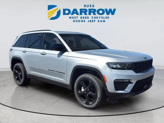 New 2025 Silver Zynith Exterior Paint Jeep Limited image 7