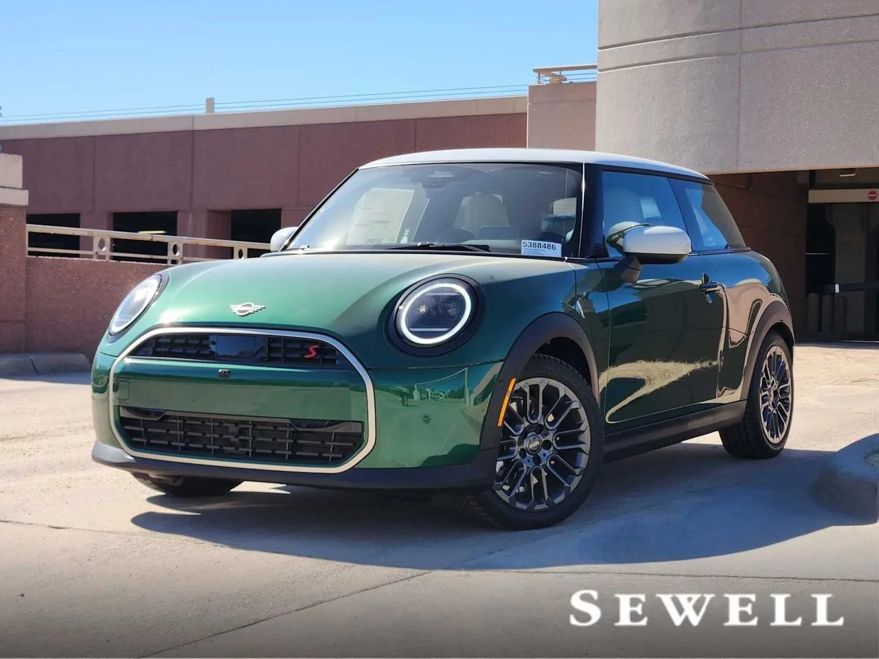 2026 MINI Hardtop Cooper S's photo