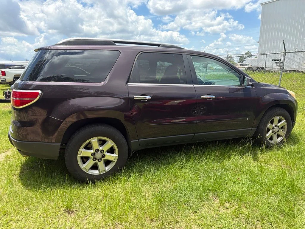 Used 2008 Red Saturn XR image 7