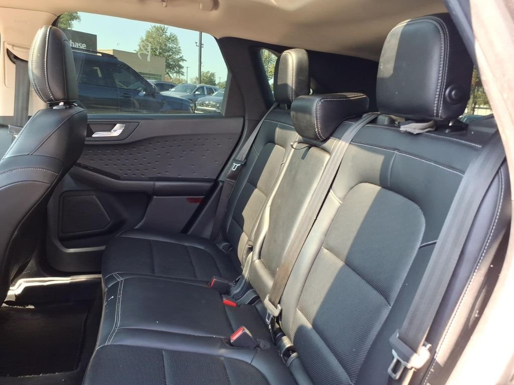 Used 2020 Gray Ford SEL image 11