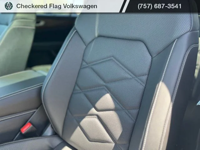 New 2026 White Volkswagen 2.0T SE w/Technology image 22