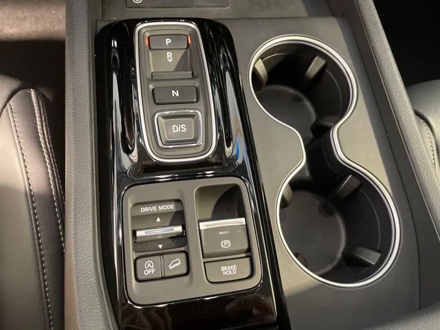 2025 Honda Pilot Touring - Photo 15