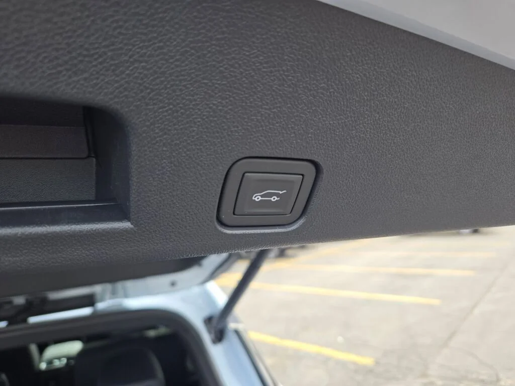 2026 Chevrolet Traverse LT - Photo 18