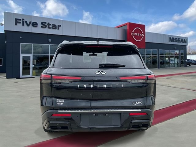 Used 2023 Black INFINITI LUXE image 5