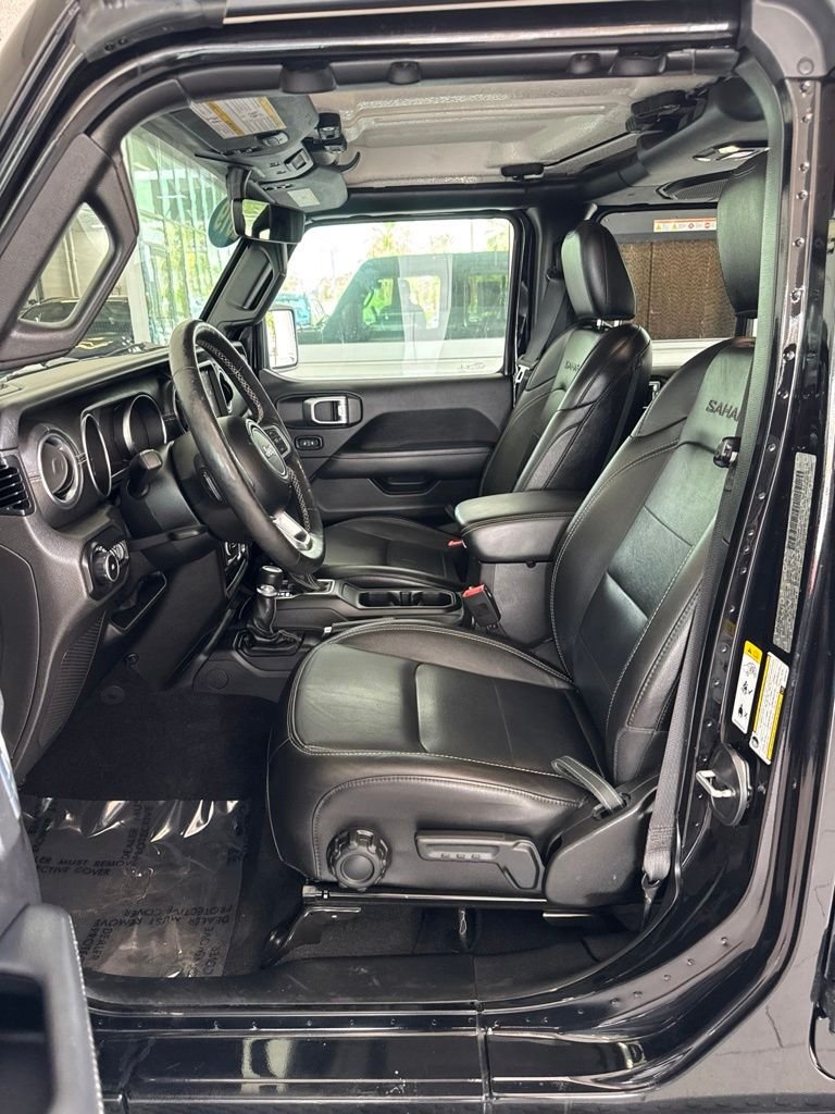 Used 2019 Black Jeep Unlimited Sahara image 10