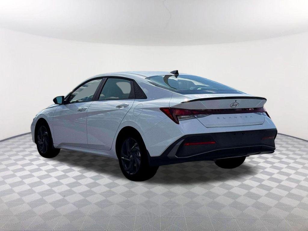 New 2026 White Hyundai SEL Sport image 5
