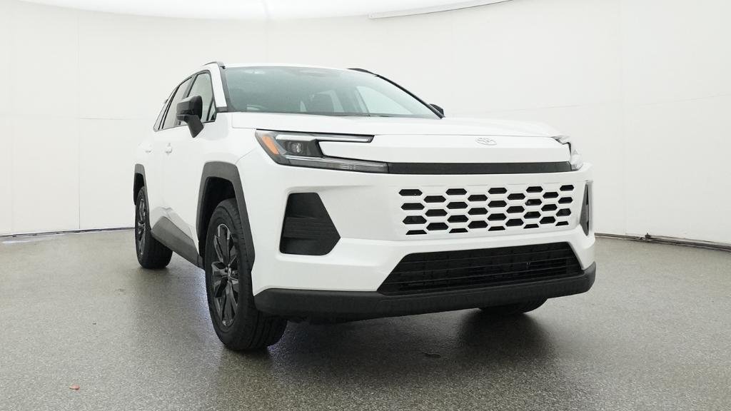 New 2026 Ice Cap Toyota XLE Premium image 10