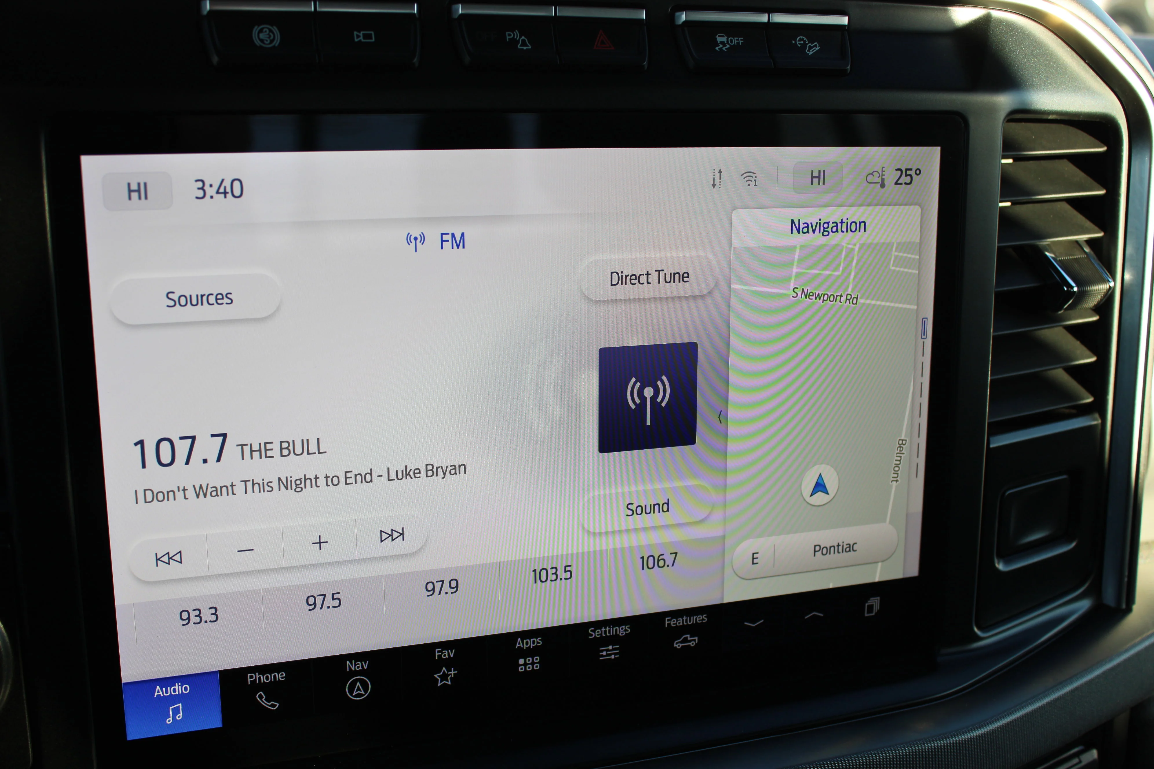 Used 2024 Agate Black Metallic Ford Platinum image 26
