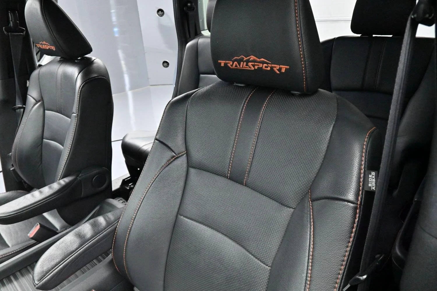 Used 2022 Sonic Gray Pearl Honda TrailSport AWD image 19