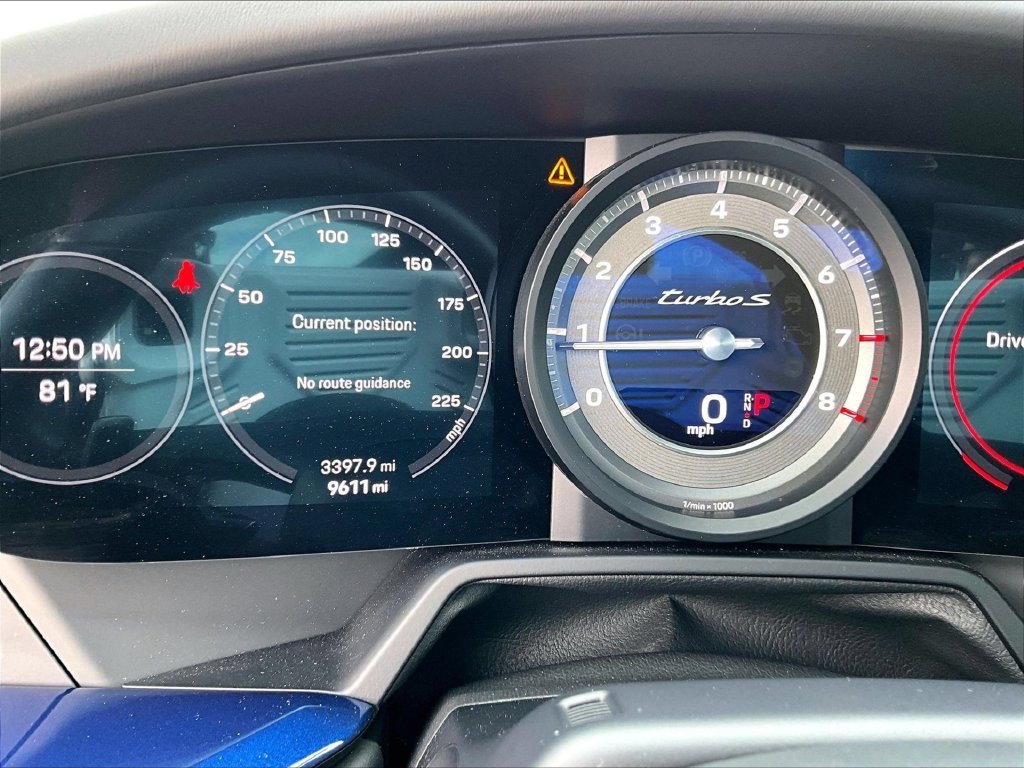 Used 2022  Porsche Turbo image 25