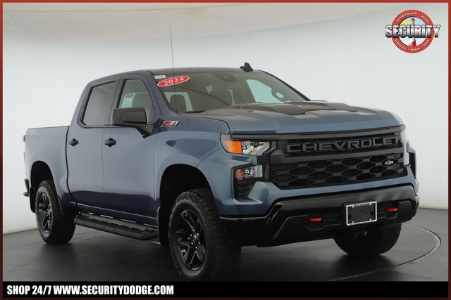2024 Chevrolet Silverado 1500 4WD Crew Cab 147 Custom Trail Boss