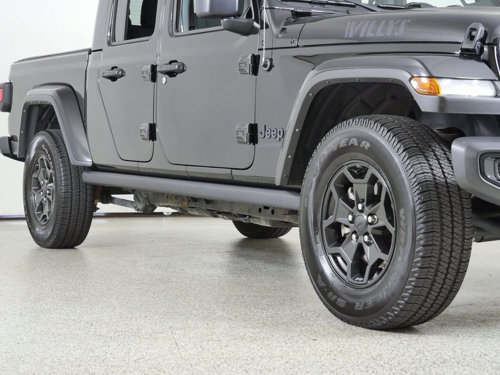 Used 2021 Black Jeep Willys image 7