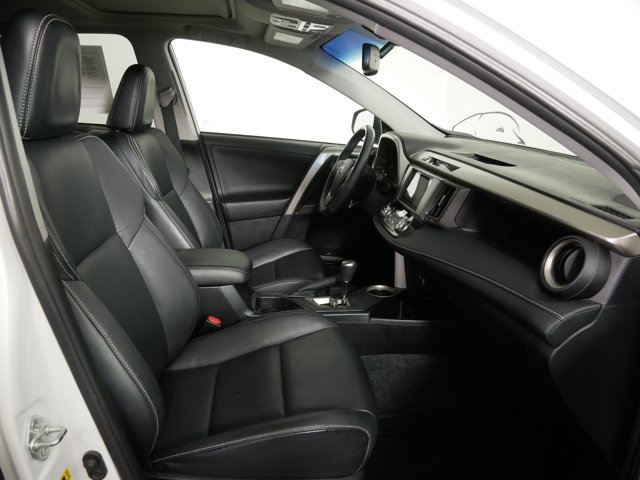 Used 2014 Blizzard Pearl Toyota Limited image 17