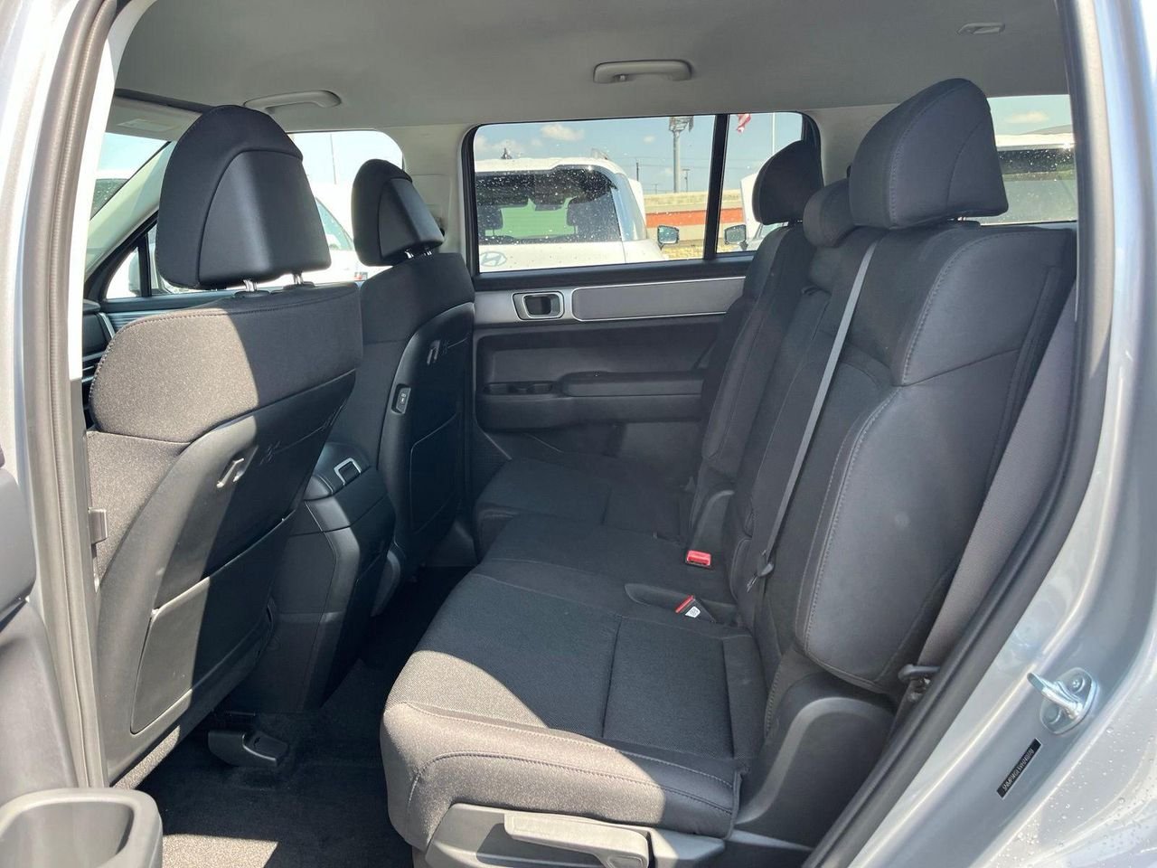 New 2027 Silver Hyundai SE FWD image 17