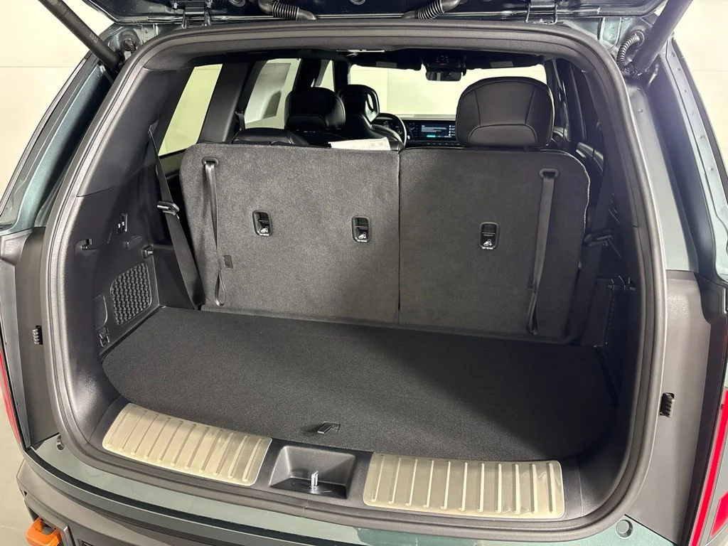 New 2027 Black Jade Green Kia X-PRO SX image 24