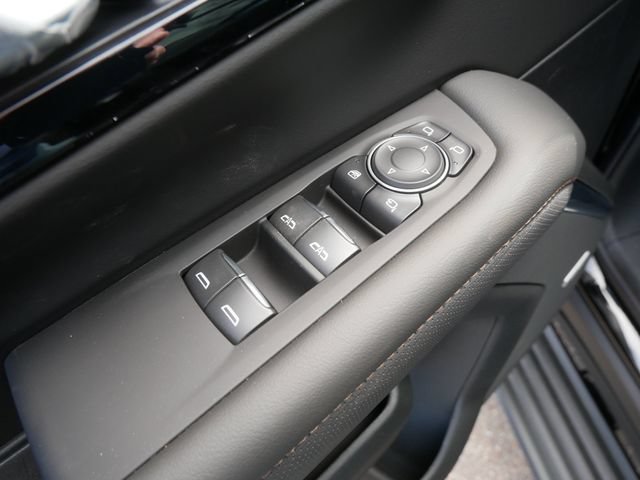 2026 Chevrolet Suburban High Country - Photo 9