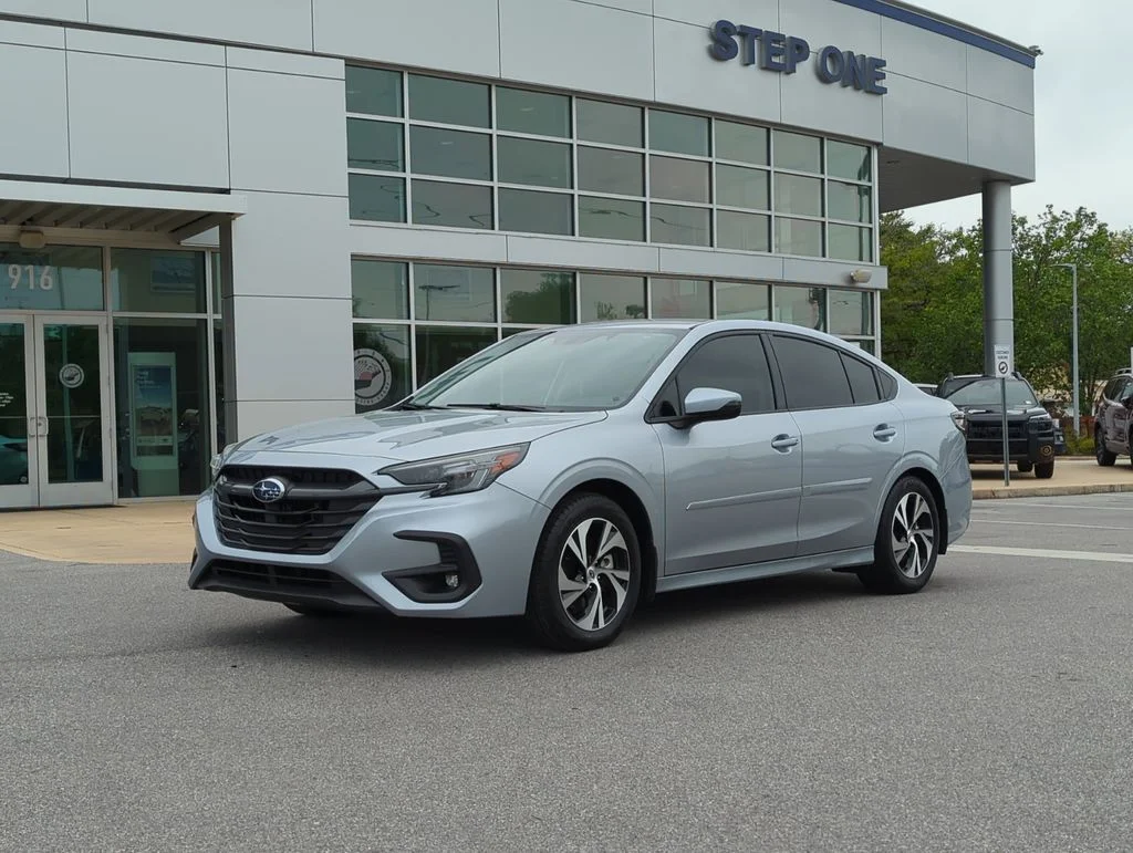 2025 Subaru Legacy Premium's photo