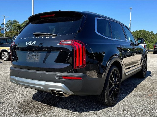 Used 2022 Black Kia SX image 4