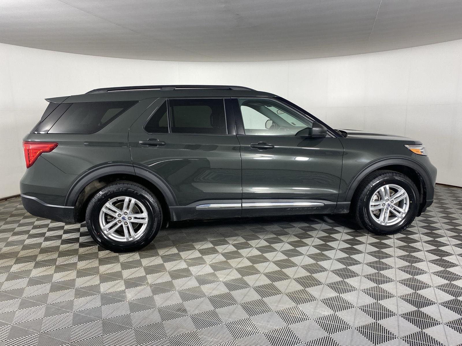 Used 2023 Forged Green Ford XLT image 11