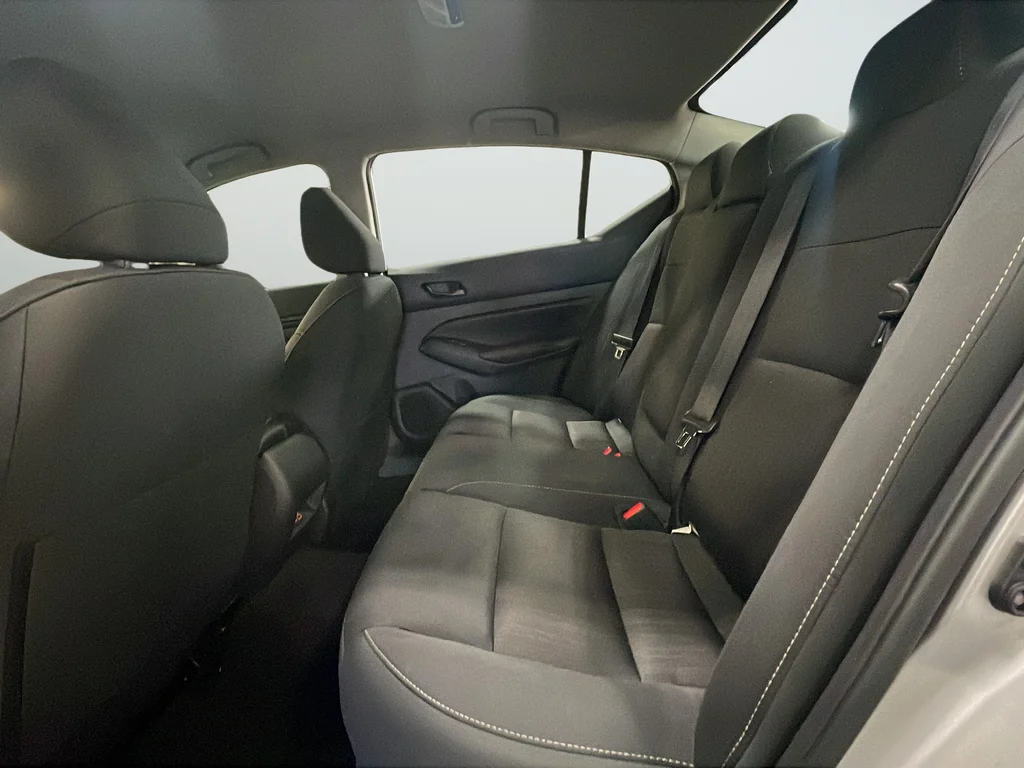 Used 2025 Silver Nissan 2.5 SV image 26