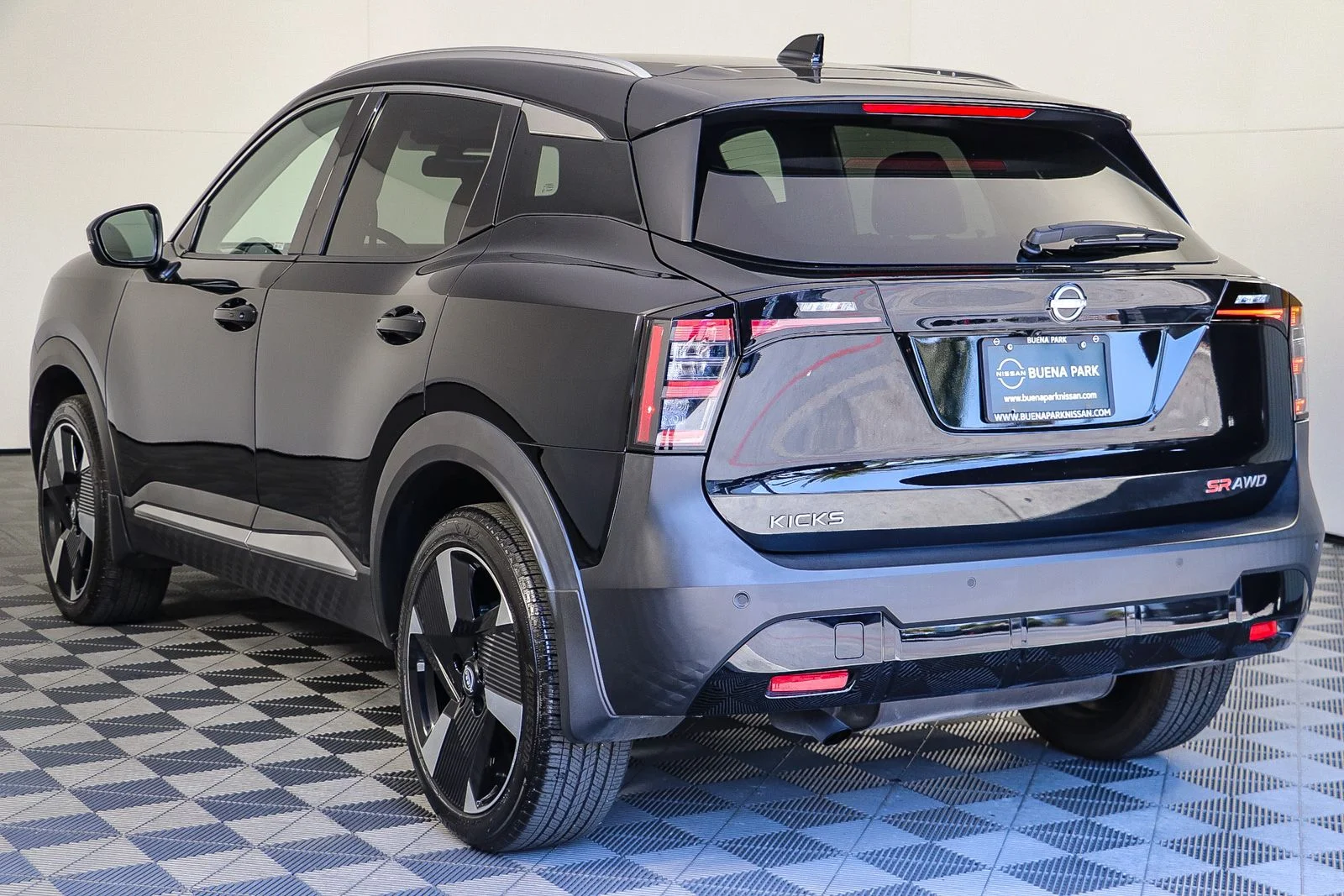 Used 2025 Black Nissan SR image 6