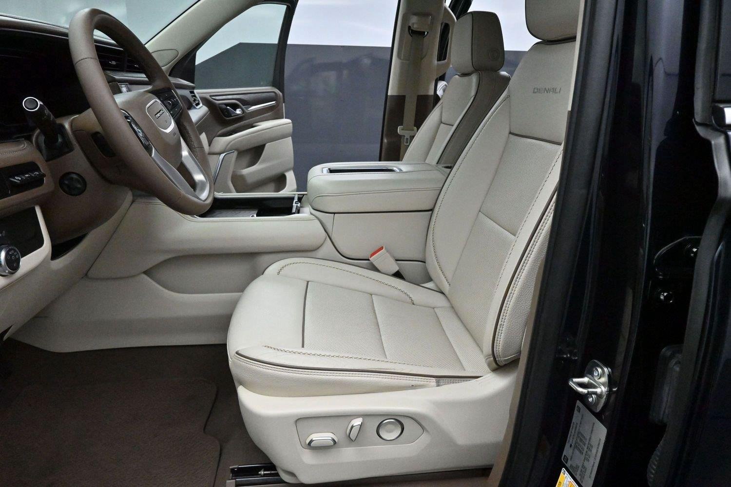 Used 2023 MIDNIGHT BLUE METALLIC GMC Denali image 16
