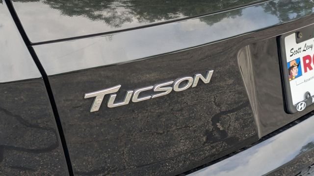 Used 2018 Black Hyundai SEL Plus image 28