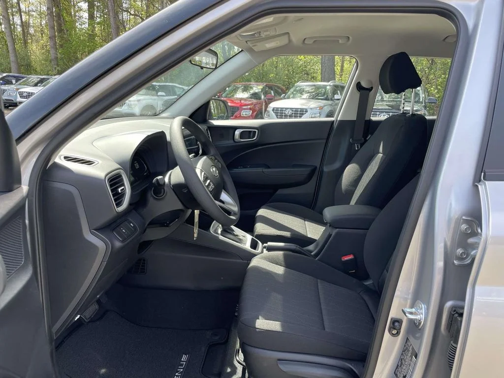 New 2026 Silver Hyundai SE image 15