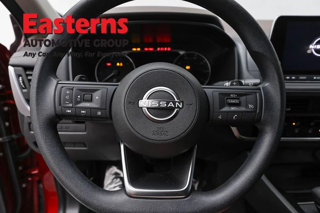 Used 2023 Red Nissan S image 10