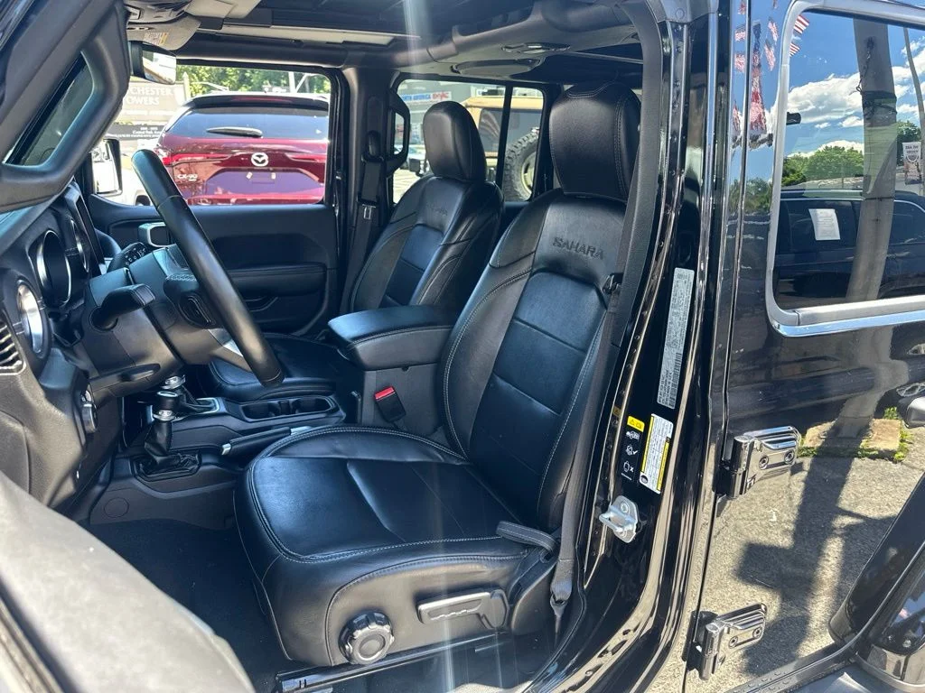 Used 2022 Black Jeep Unlimited Sahara 4xe image 9
