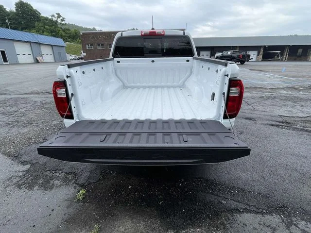 New 2026 White GMC Elevation image 11