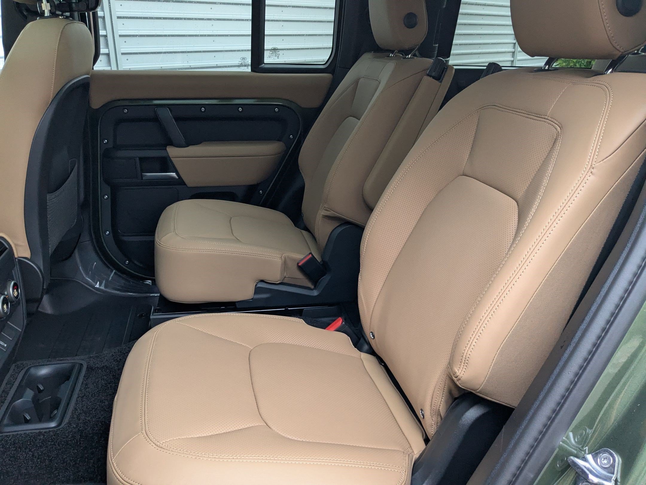 New 2026 Woolstone Green Land Rover P400 X-Dynamic SE image 29
