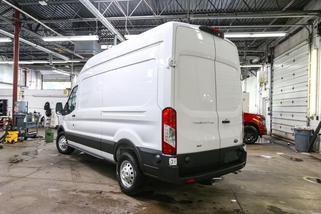 Used 2025  Ford Base image 7