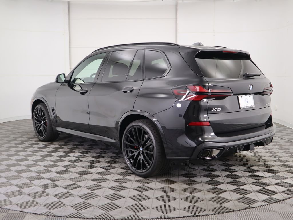 Used 2026 Black Sapphire Metallic BMW xDrive40i image 8