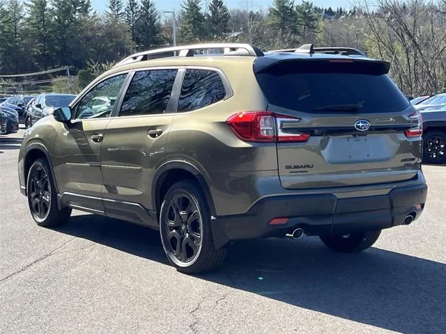 New 2026 AUTUMN GREEN METALLIC Subaru Onyx Edition Touring 7-Passenger image 3