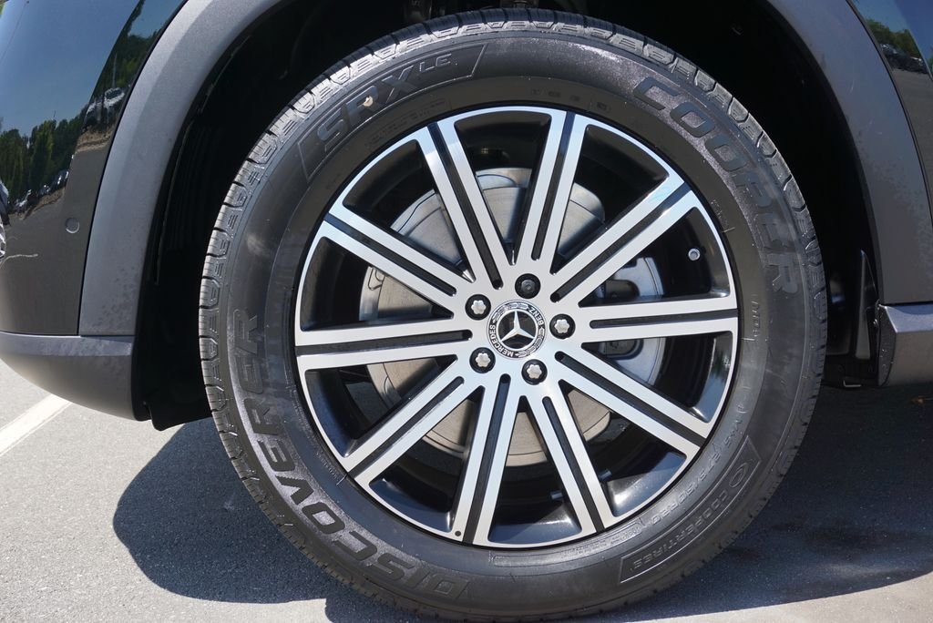 Used 2026 Obsidian Black Metallic Mercedes-Benz GLE 350 image 19