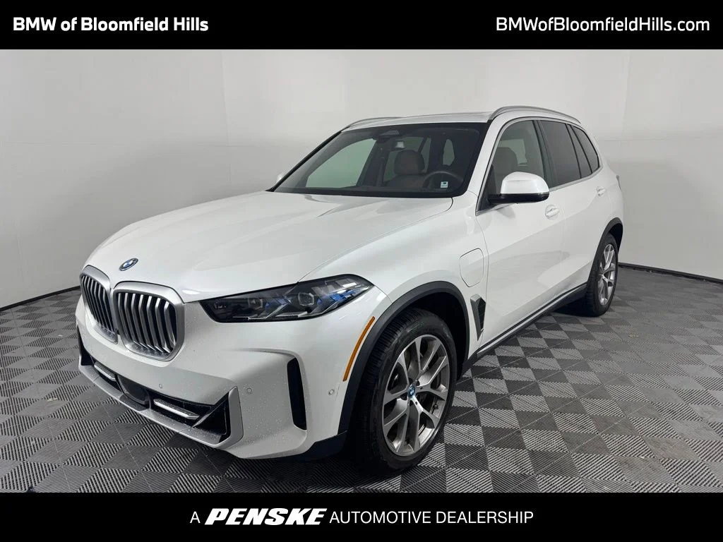 2025 BMW X5 xDrive50e's photo