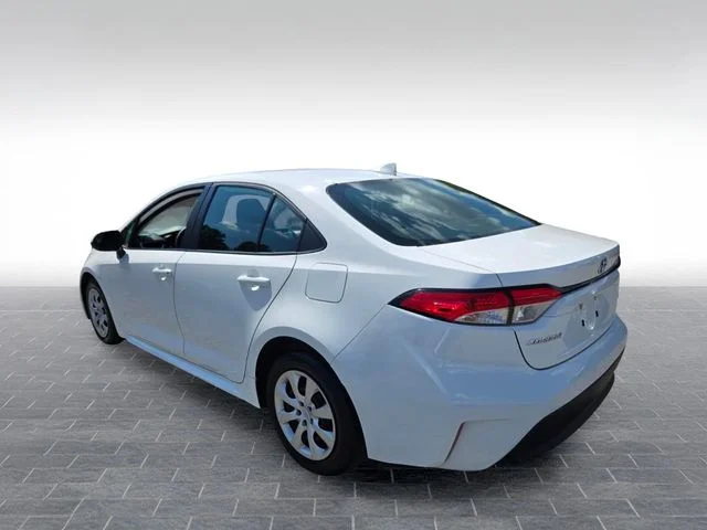 Used 2024 White Toyota LE image 5
