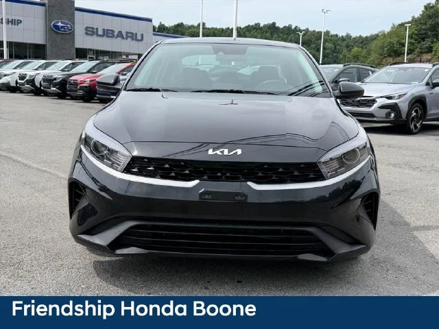 Used 2024 Black Kia LXS image 17