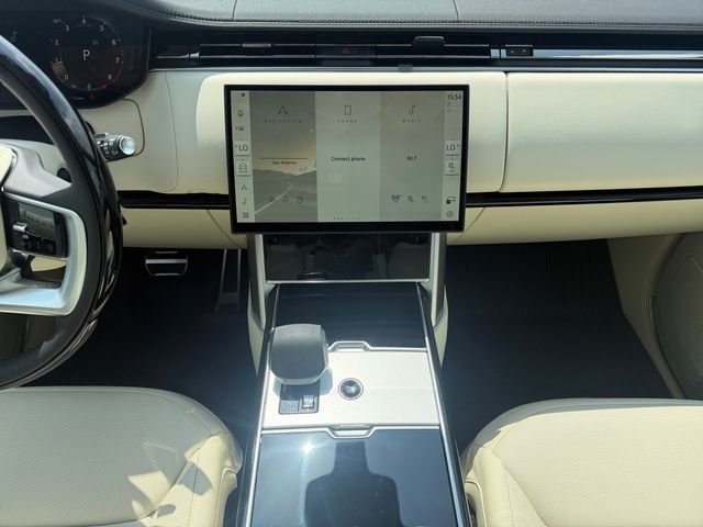New 2026 Santorini Black Land Rover SE image 15