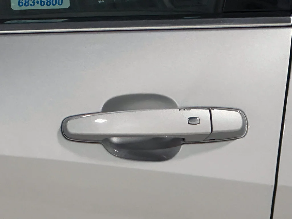 Used 2020 SILVER ICE METALLIC Chevrolet LT image 16
