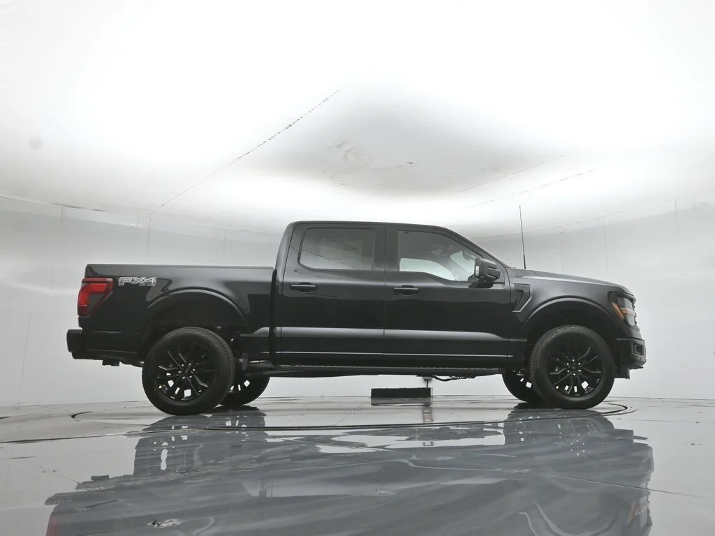 New 2026 Agate Black Metallic Ford XLT image 48