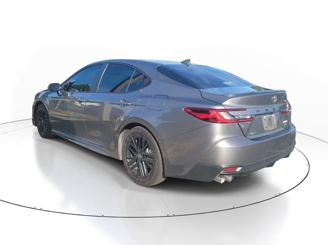 Used 2025  Toyota SE image 2