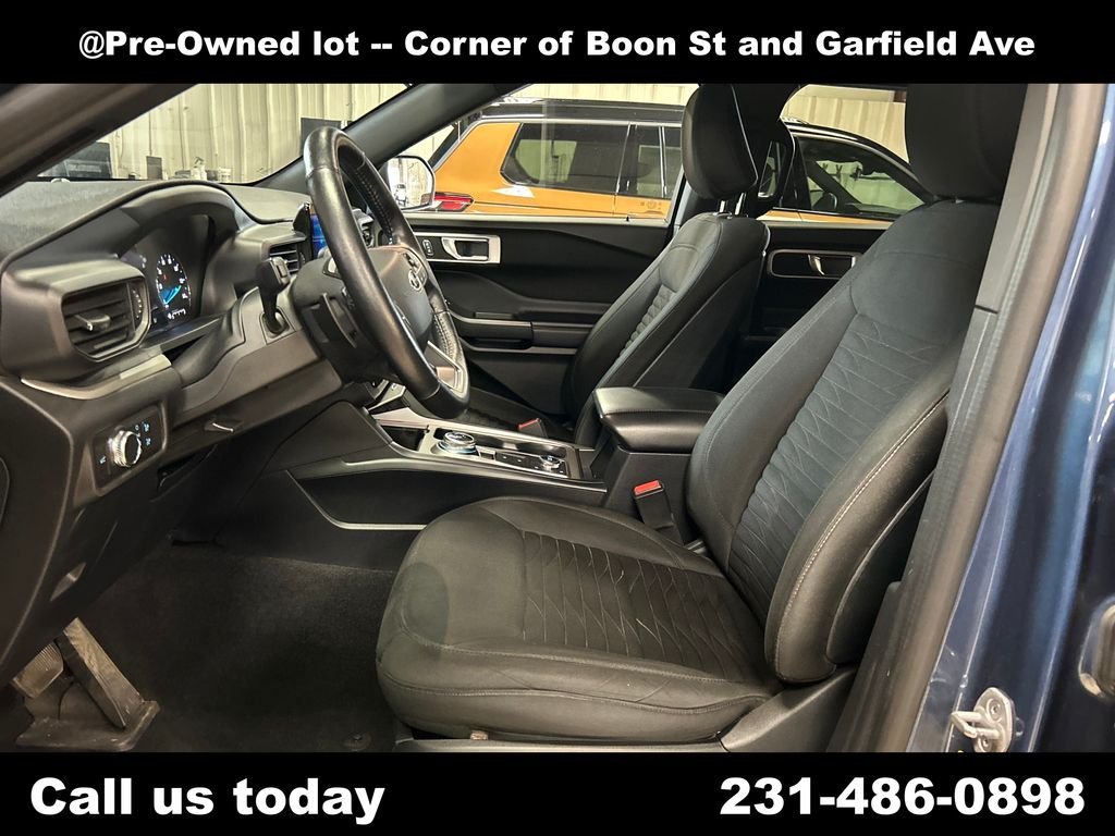 Used 2020 Blue Ford XLT image 14