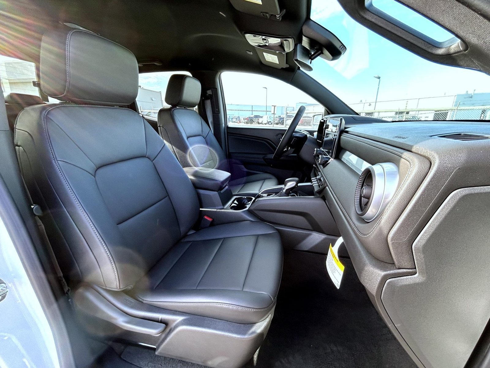 2026 Chevrolet Colorado LT - Photo 16
